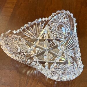 Elegant vintage American Brilliant Triangle cut Crystal Glass Bon Bon candy Dish